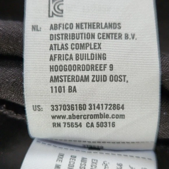 Hollister, NWOT, Women's Top, Black with Embroidery on front, Medium - Picture 10 of 13